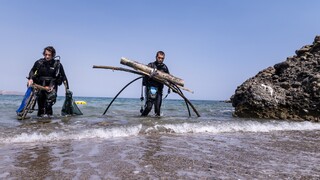 Το Dixan «καθάρισε σε βάθος» την παραλία Ανάλουκας από 1,4 τόνους απορριμμάτων!