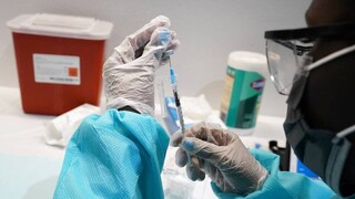 Κορωνοϊός: Ασφαλή τα εμβόλια για τους καρκινοπαθείς