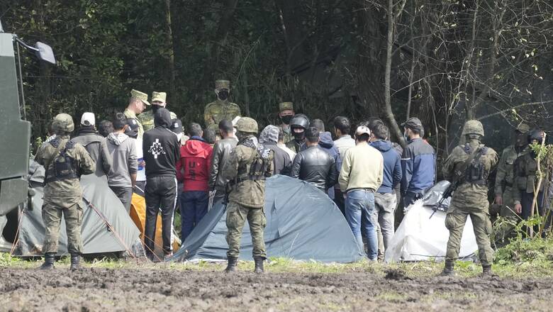 Η ΕΕ καλεί την Πολωνία να επιτρέψει τη Frontex στα σύνορα με την Λευκορωσία