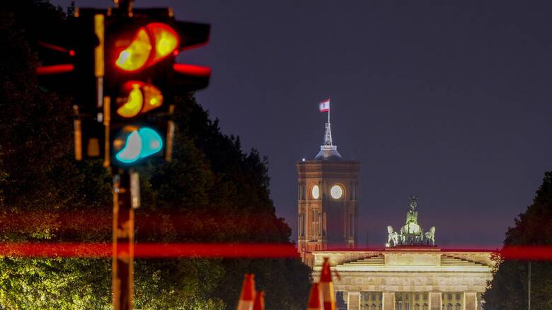 Γερμανία: Αναμένοντας να ανάψει πράσινο το «Φανάρι» υπό τον Όλαφ Σολτς