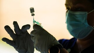 Κορωνοϊός - Pfizer: Στον FDA τα δεδομένα των δοκιμών για τον εμβολιασμό παιδιών ηλικίας 5 έως 11