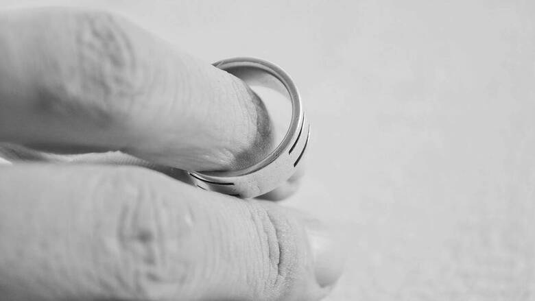 Διαζύγιο εντός δέκα ημερών: Τον Οκτώβριο σε εφαρμογή η πλατφόρμα
