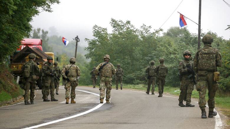 Αποκλιμάκωση στο βόρειο Κόσοβο: Απέσυραν οι Σέρβοι τα οδοφράγματα, επιτηρεί η KFOR