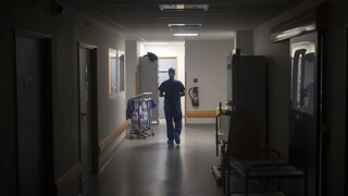 ΠΟΕΔΗΝ: «Γονατίζουν» τα νοσοκομεία Θεσσαλονίκης - Σε αναστολή εργασίας 750 υγειονομικοί