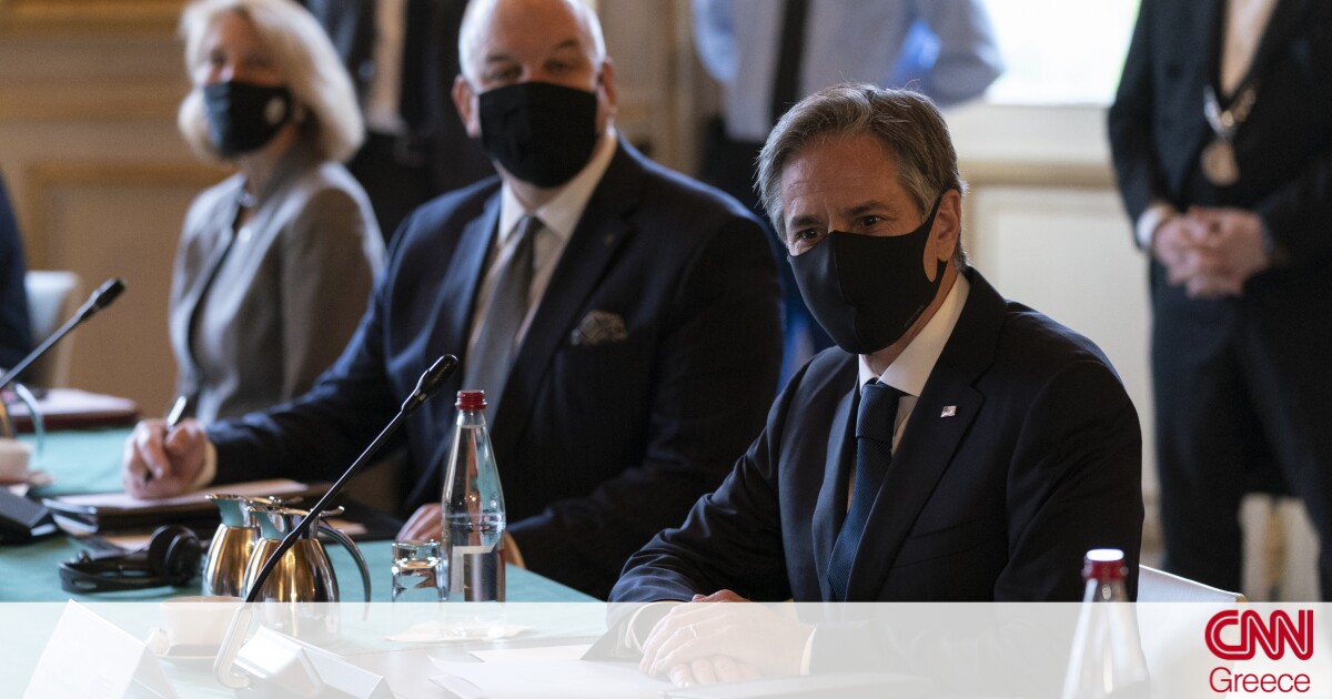Ψυχρή υποδοχή Μπλίνκεν στο Παρίσι: Στόχος η αποκατάσταση της εμπιστοσύνης των Γάλλων προς τις ΗΠΑ
