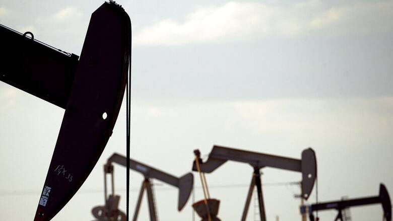 «Έκρηξη» στις τιμές του πετρελαίου: Ξεπερνάει τα 84 δολάρια το βαρέλι το μπρεντ