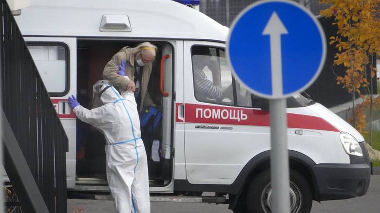 Κορωνοϊός - Ρωσία: Ξεπερνούν για πρώτη φορά τους 1.000 οι θάνατοι σε ένα 24ωρο
