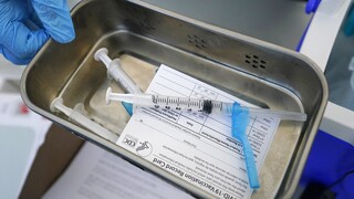 Κορωνοϊός- Έρευνα: Χωρίς εμβόλιο οι άνθρωποι θα μολύνονται κάθε 16 μήνες