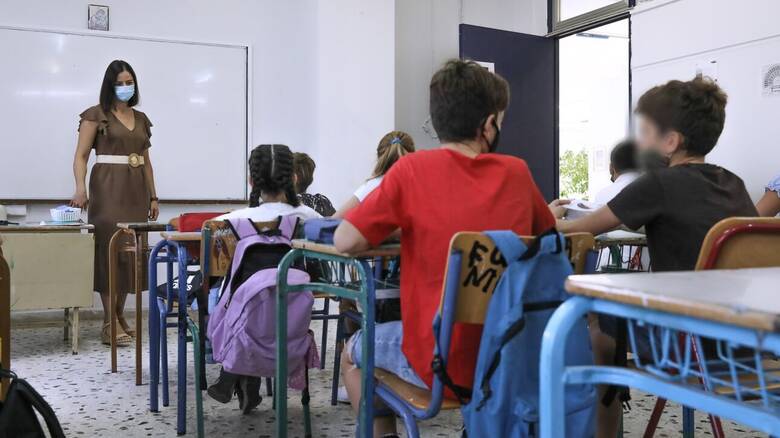 Κορωνοϊός: Στo edupass.gov.gr η «Σχολική Κάρτα» και τα self test από την 1η Νοεμβρίου