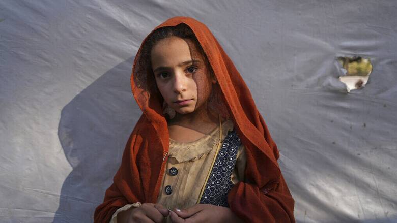 Αφγανιστάν: Οικογένειες που λιμοκτονούν πωλούν τις κόρες τους από βρέφη...