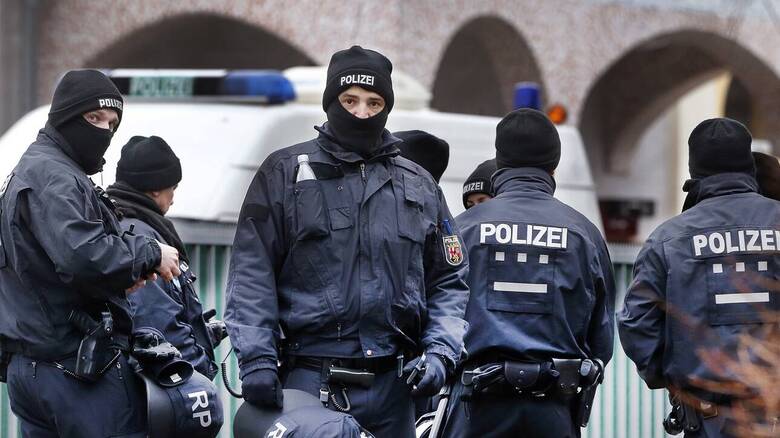 Γερμανία: Έρευνες στα σπίτια πέντε νεαρών για τον σχεδιασμό τρομοκρατικής επίθεσης