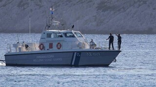 Τραγωδία στην Κρήτη: Κύμα παρέσυρε ψαράδες - Ένας νεκρός και δύο τραυματίες