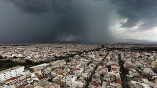 Καιρός: Βροχές και καταιγίδες σήμερα - Ενισχυμένοι βοριάδες στο Αιγαίο
