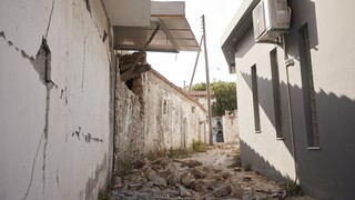 ΥΠΟΙΚ: Ενίσχυση άνω των 3,4 εκατ. ευρώ στους σεισμόπληκτους της Κρήτης