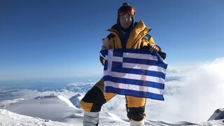 Ελληνίδα αλπινίστρια στην Ανταρκτική μεταφέρει μήνυμα για την προστασία του περιβάλλοντος