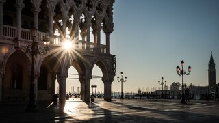 Είκοσι τρεις Έλληνες τουρίστες βρέθηκαν θετικοί στον κορωνοϊό στη Βενετία