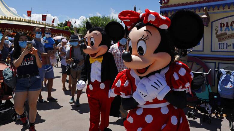 «Θύμα» του κορωνοϊού η Disneyland στη Σανγκάη - Έξι εκατομμύρια Κινέζοι σε καθεστώς lockdown