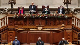 Πορτογαλία: Τελευταίες διαβουλεύσεις πριν από τη διάλυση του κοινοβουλίου