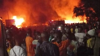 Σιέρα Λεόνε: Tουλάχιστον 99 νεκροί μετά την έκρηξη σε δεξαμενή καυσίμων