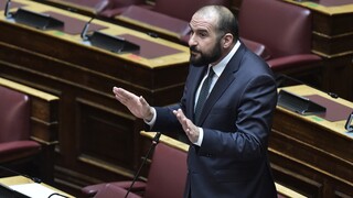 Τζανακόπουλος: Η κυβέρνηση έχει παραιτηθεί από τη διαχείριση της πανδημίας