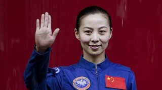 Στην ιστορία πέρασε ο πρώτος διαστημικός περίπατος από Κινέζα αστροναύτισσα