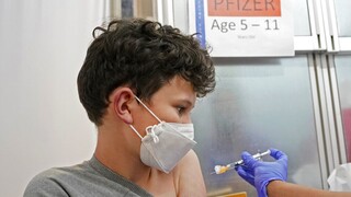 Κορωνοϊός - ΗΠΑ: Σε άνοδο οι εμβολιασμοί των παιδιών 5-11 ετών, αλλά δεν αρκεί