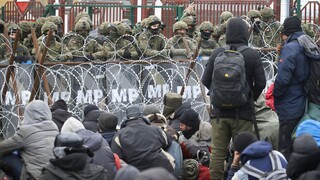 Ρεπορτάζ CNNi - Πολωνία: Χιλιάδες πρόσφυγες εγκλωβισμένοι στα σύνορα με Λευκορωσία