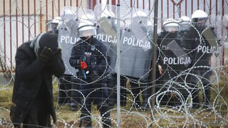 Το CNNi στη Λευκορωσία: Δραματικές σκηνές κατά μήκος των συνόρων με την Πολωνία
