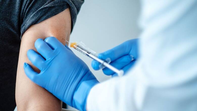 Πιερρακάκης: Τις τελευταίες δυο εβδομάδες κλείστηκαν 192 χιλιάδες ραντεβού για εμβολιασμό 1ης δόσης