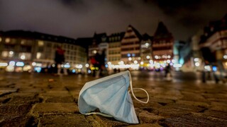 Κορωνοϊός - Ευρώπη: Στο «κόκκινο» κρούσματα και νεκροί σε Βρετανία, Γαλλία και Γερμανία