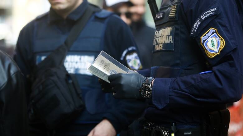«Κόντρα» Σκέρτσου-Ηλιόπουλου με φόντο τους εμβολιασμούς σε αστυνομικούς