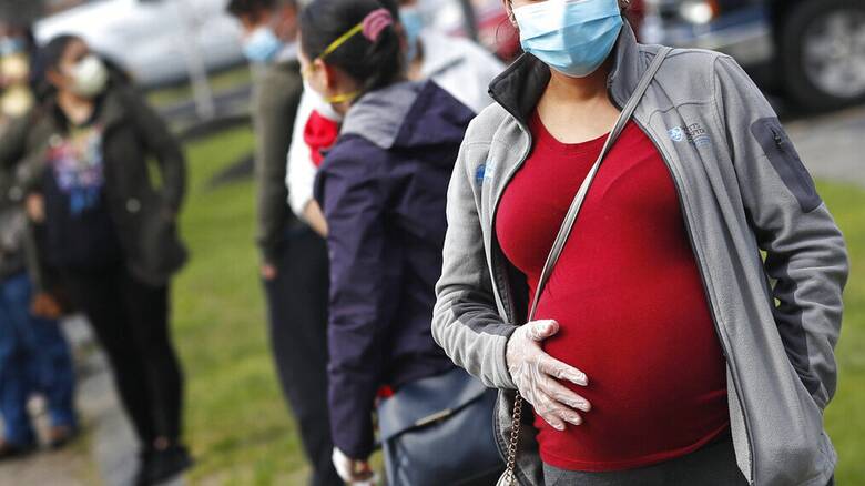 Κορωνοϊός: Διπλασιάζεται ο κίνδυνος θνησιγένειας για τις έγκυες που νοσούν - Η έρευνα των CDC