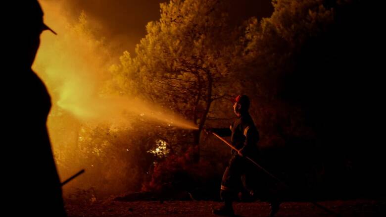 Φωτιά στο Ηράκλειο Κρήτης: Τρία διαφορετικά μέτωπα στη Χερσόνησο