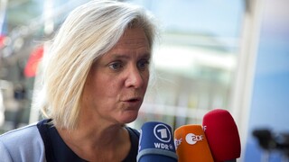 Σουηδία: Επανεξελέγη στην πρωθυπουργία η Μαγκνταλένα Άντερσον
