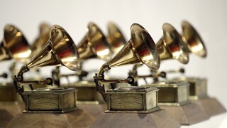 Grammy 2022: Η ημερομηνία, ο παρουσιαστής και οι υποψηφιότητες των μουσικών βραβείων