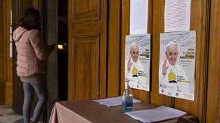 Πάπας Φραγκίσκος: Ιστορική επίσκεψη στην Ελλάδα και η επιστροφή του στη Μυτιλήνη