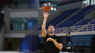 Θλίψη στο ελληνικό μπάσκετ - Πέθανε ο Γέλοβατς της ΑΕΚ σε ηλικία 32 ετών