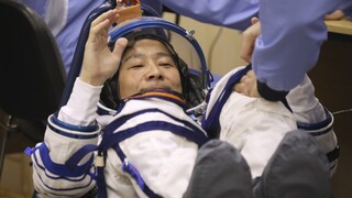Γιουσάκου Μεζάουα: Ο εκκεντρικός Ιάπωνας δισεκατομμυριούχος ο νέος διαστημικός τουρίστας