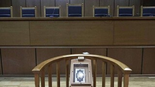 Θεσσαλονίκη: Μάνα και κόρη «κάρφωσαν» η μία την άλλη στη δίκη για τη δολοφονία του 49χρονου