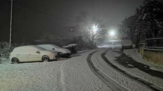 Θεσσαλονίκη: «Στα λευκά» Χορτιάτης και Ωραιόκαστο - Ποιοι δρόμοι έκλεισαν λόγω χιονόπτωσης