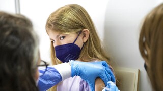 Θεοδωρίδου - Παπαευαγγέλου: Ασφαλή τα εμβόλια για τα παιδιά 5-11 ετών - Όλα τα δεδομένα