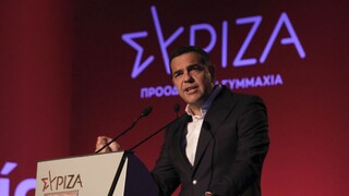 ΣΥΡΙΖΑ: Ο Τσίπρας απειλεί και με κλείσιμο της «Αυγής» αν δεν προχωρήσει η εθελουσία