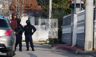 Αστυνομική επιχείρηση στο Ζεφύρι: Τουλάχιστον 8 συλλήψεις - Τα ευρήματα της ΕΛ.ΑΣ.