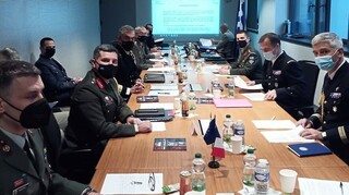 ΓΕΕΘΑ: «Θερμός» ο πρώτος κύκλος συνομιλιών στρατιωτικής συνεργασίας Ελλάδας-Γαλλίας