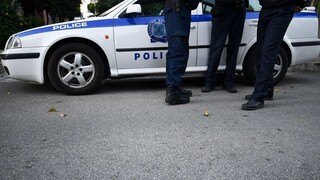 Καταδίωξη στον Ασπρόπυργο: Τι βρήκαν οι αστυνομικοί στο όχημα των υπόπτων