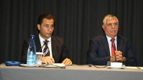 «Πόλεμος» στο κόμμα του Τράγκα - Κουρτζίδης: «Θέλω να γίνω μεταβατικός πρόεδρος- Δέχομαι απειλές»