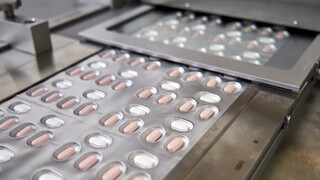 Κορωνοϊός - ΗΠΑ: Ο FDA ενέκρινε το πρώτο χάπι κατά της covid για χρήση στο σπίτι