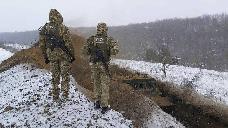 ΗΠΑ κατά Ρωσίας για Ουκρανία: Συνεχίζεται η στρατιωτική ενίσχυση στα σύνορα