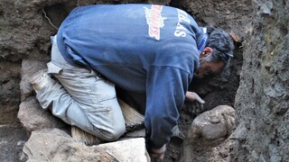 Αρχαιολογικές ανασκαφές στη Βέροια: Aποκαλύφθηκε άγαλμα των αυτοκρατορικών χρόνων