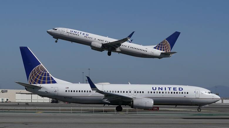 ΗΠΑ: United και Delta ακύρωσαν δεκάδες πτήσεις παραμονή Χριστουγέννων